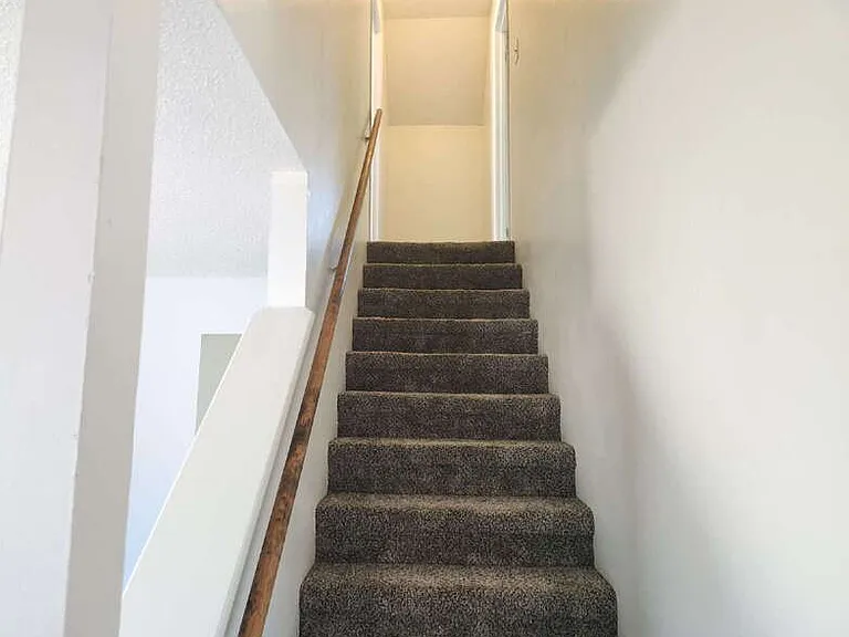 122 McKinley Ave — Photo 15
