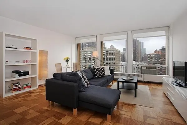 Rented by Corcoran | media 17