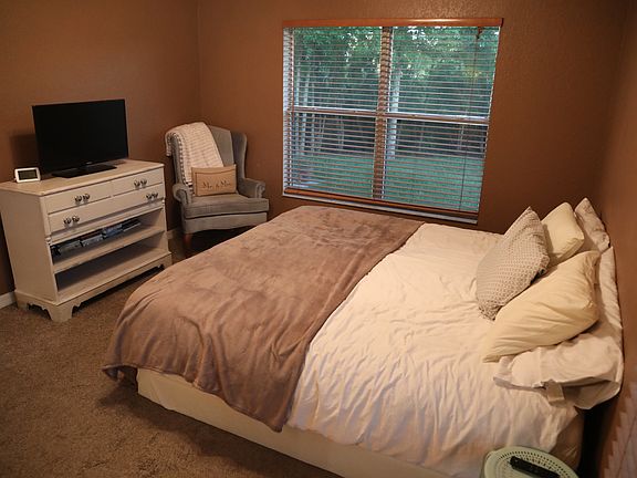 4th image of 1749 Turtle Rock Dr