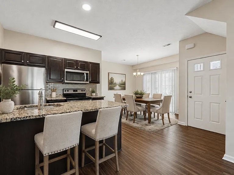 Auburn Creek Apartment Homes — Photo 21