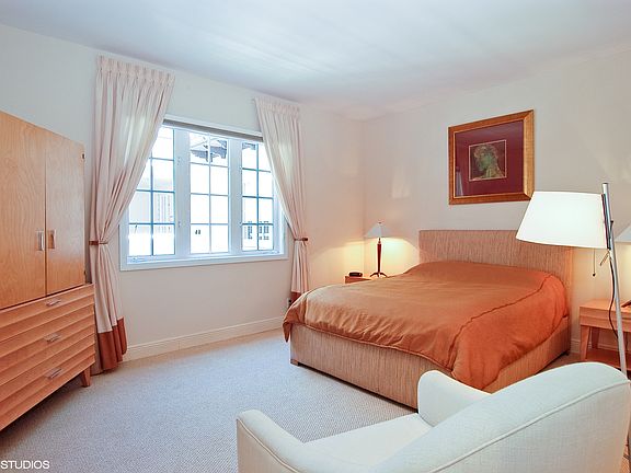 3rd image of 19242 Fisher Island Dr