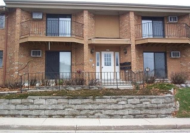 1st image of 4417 S Greenridge Cir #4417