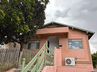 Fully Furnished 2 Bedroom Just 2 Blocks to Presbyterian Hospital — Photo 2