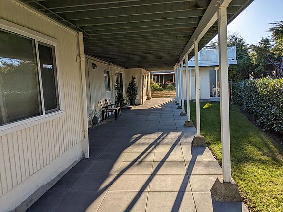 3rd image of 13705 SE 44th St