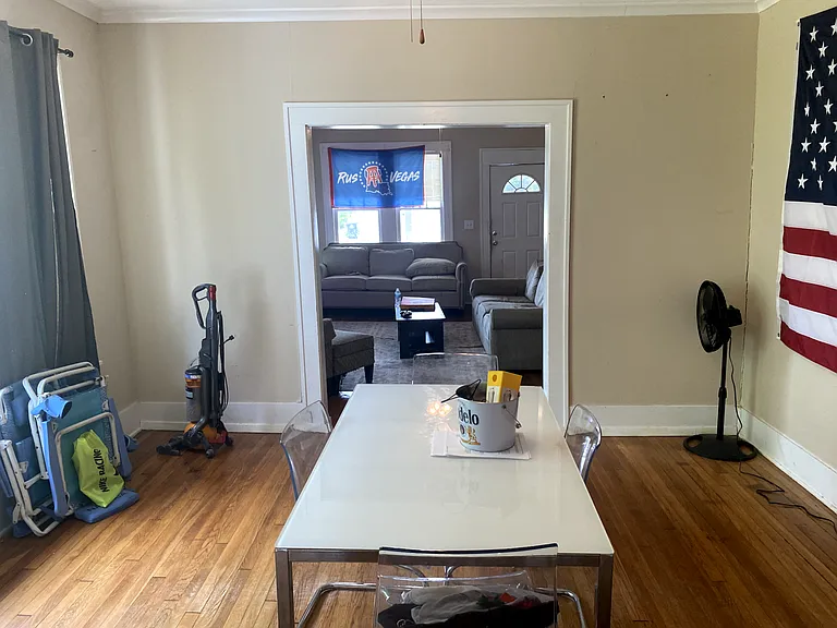 700 W Georgia Ave — Photo 5