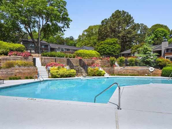 2200 Woodlands Dr SE #1701