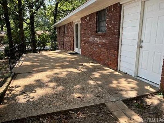 3rd image of 9617 Temple Dr