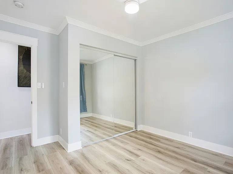 518 E Barkley Ave — Photo 28
