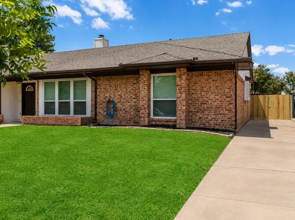 2429 Chestnut Way, Bedford, TX 76022