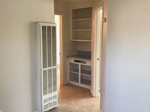4th image of 2382 Boxwood St APT 3