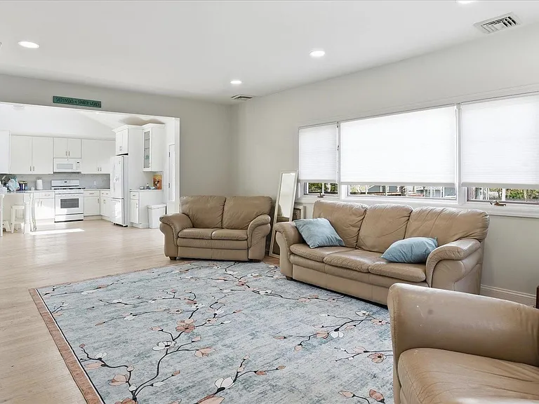 32 Red Creek Rd — Photo 4