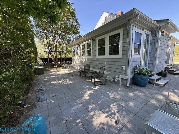 3rd image of 141 Marston Ave