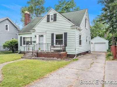 2945 Roosevelt Rd, Muskegon, MI, 49441