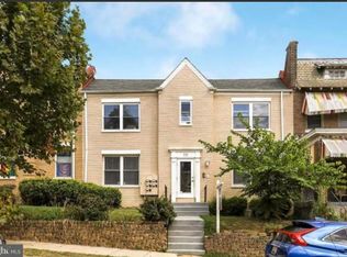 310 Todd Pl NE APT 3, Washington, DC 20002