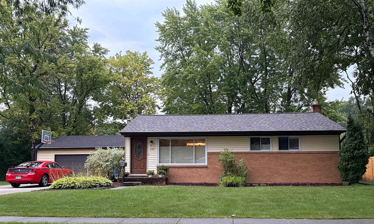 107 Buchanan Dr photo 1