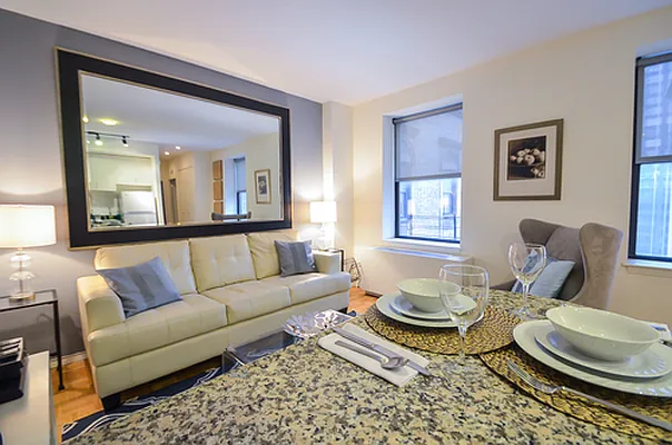 Rented by Global Realty Opportunities | media 26