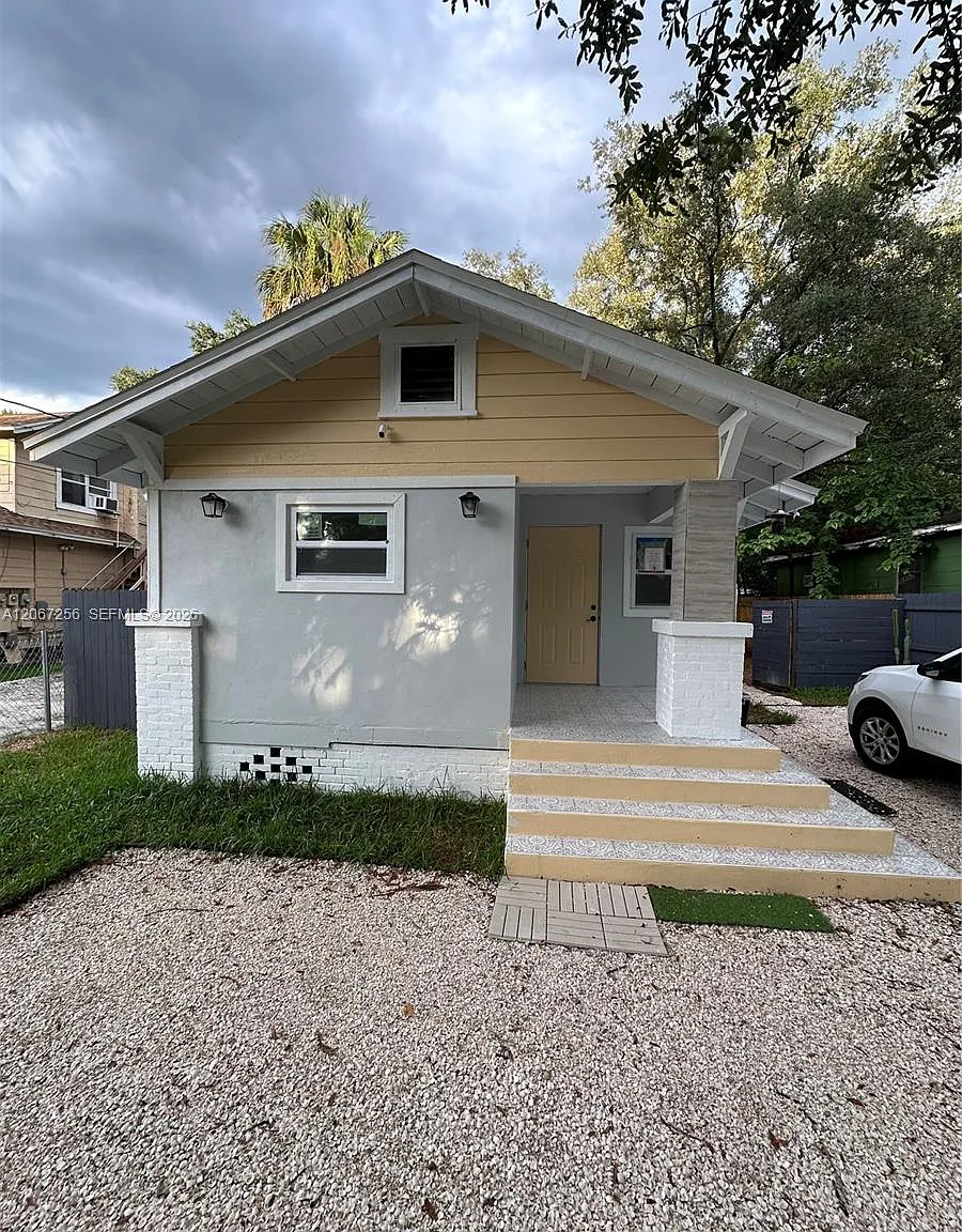 2 bed, 2.0 bath, $2,300 — Photo 1
