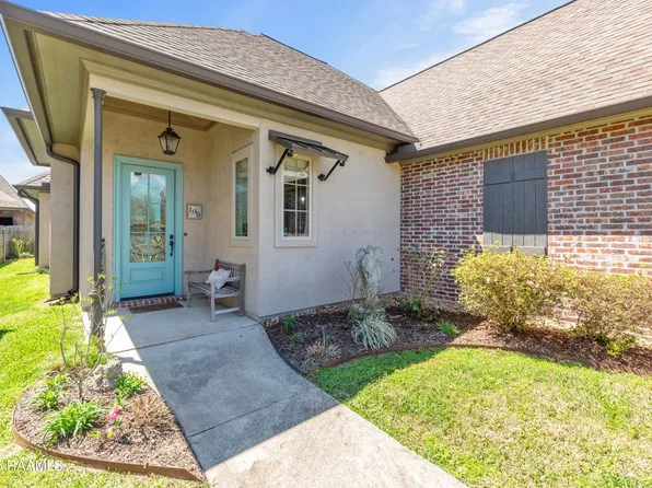 105 Bluewater Dr, Broussard, LA 70518