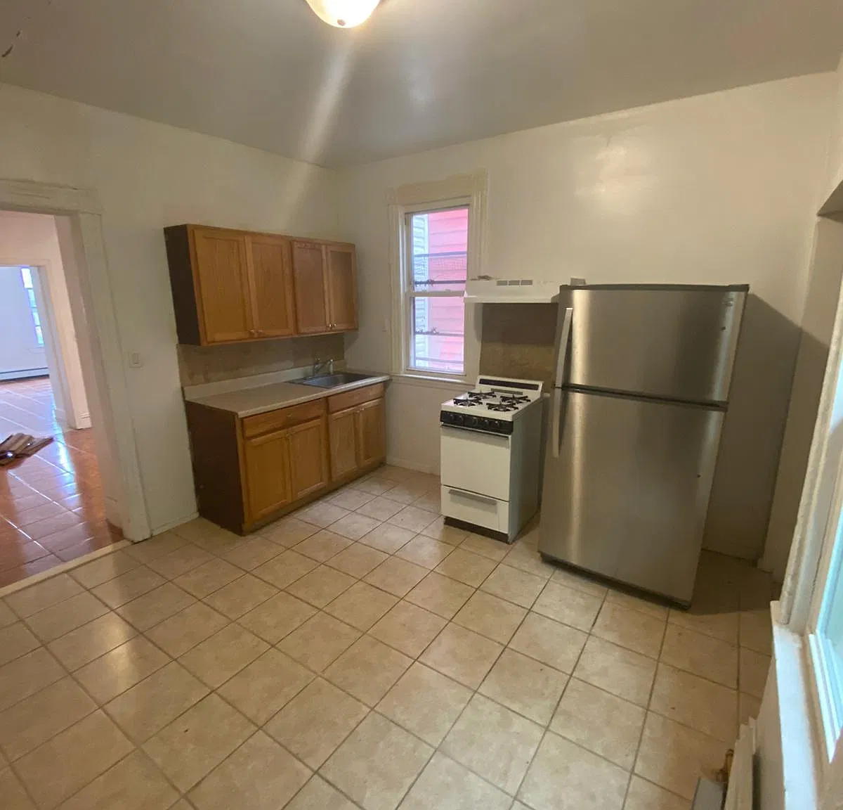 1 bed, 700 sqft, $1,700 — Photo 4