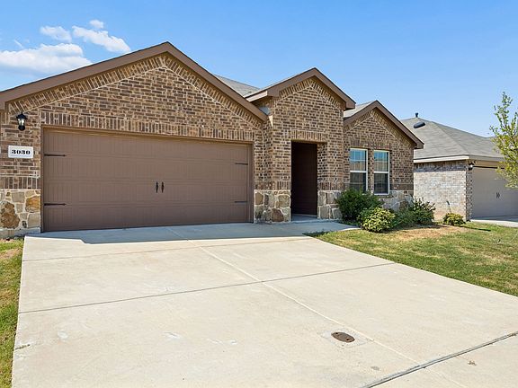 3rd image of 3030 Sweetwater Trl