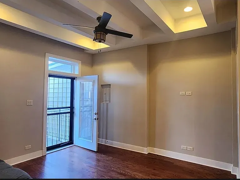 2748 W Warren Blvd #2 — Photo 9
