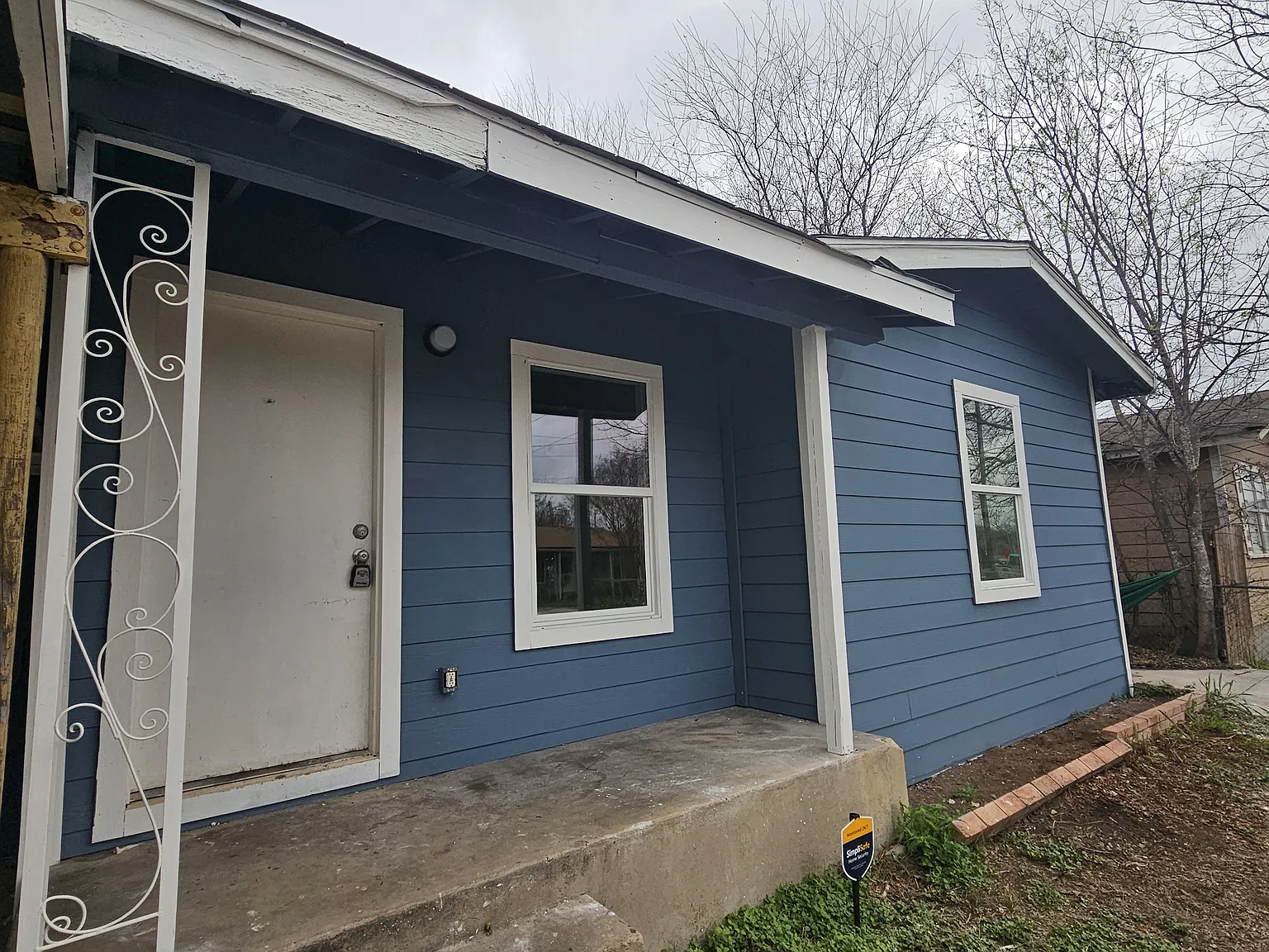 4 bed, 1273 sqft, $1,395 — Photo 2