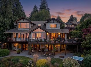 6480 Shoreline Pl, Sechelt, BC V7Z 0L1