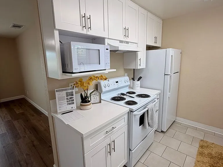 Montebello Villas — Photo 78
