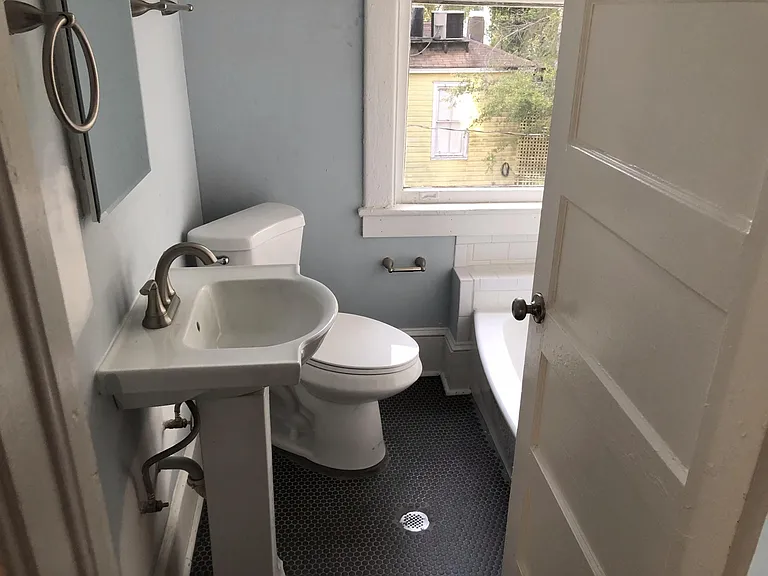 532 E Park Ave #203 — Photo 9