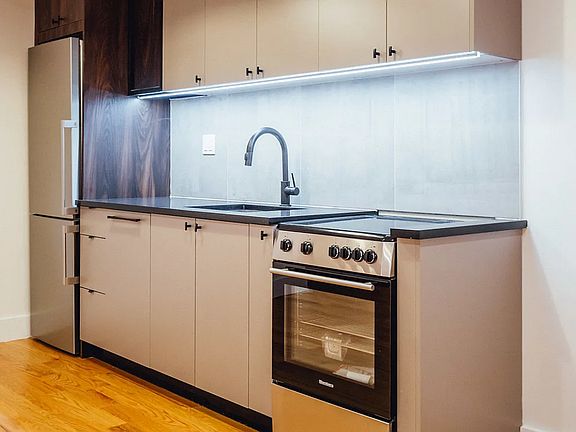 3rd image of 620 Parkside Ave APT 3B