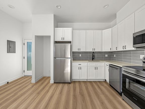 4th image of 402-414 Arbor Dr #A6306a774