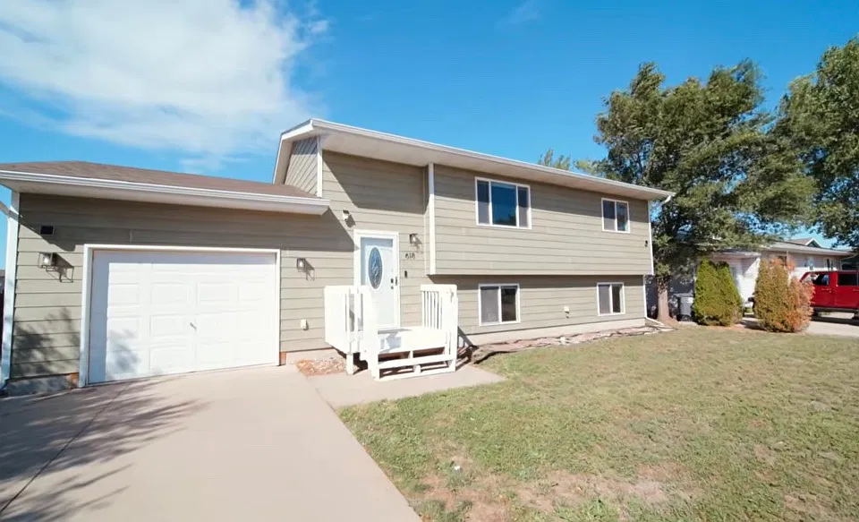 618 Stealth Ln
