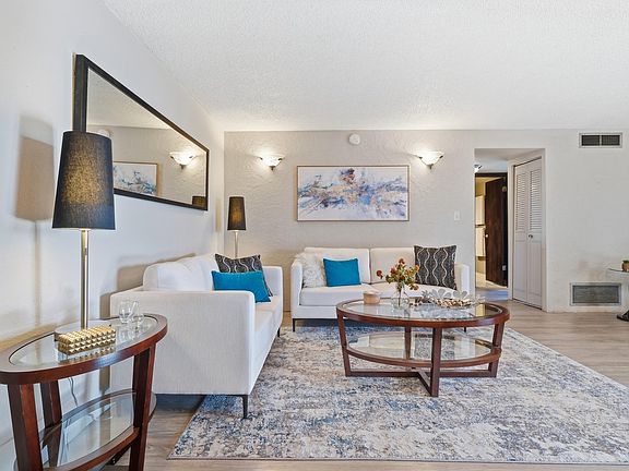2nd image of 805 29th St #452