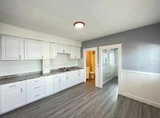 559 Silver St APT 3, Manchester, NH 03103