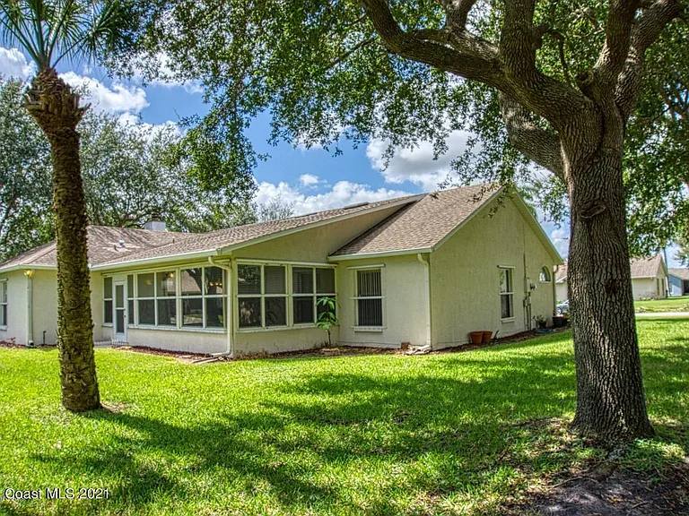805 Crossbow Dr — Photo 16