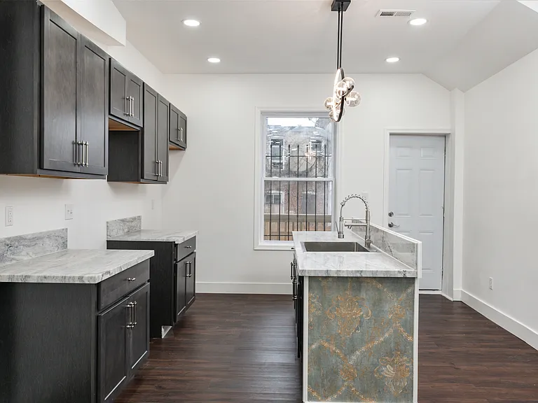 62 N Gorman Ave — Photo 13
