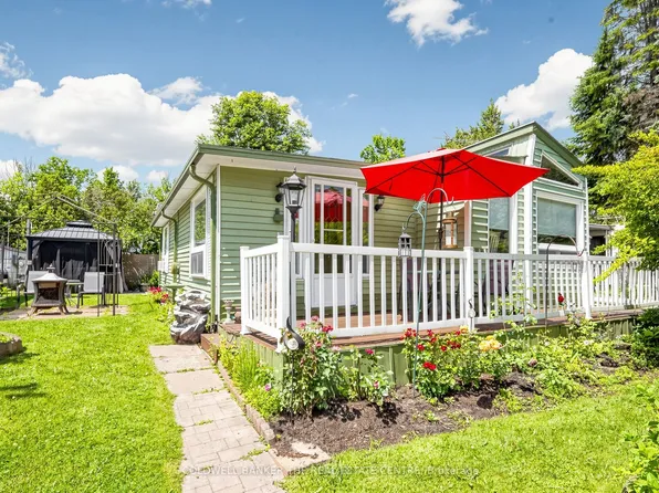 285 Crydermans Side Rd #308, Georgina, ON L0E 1A0