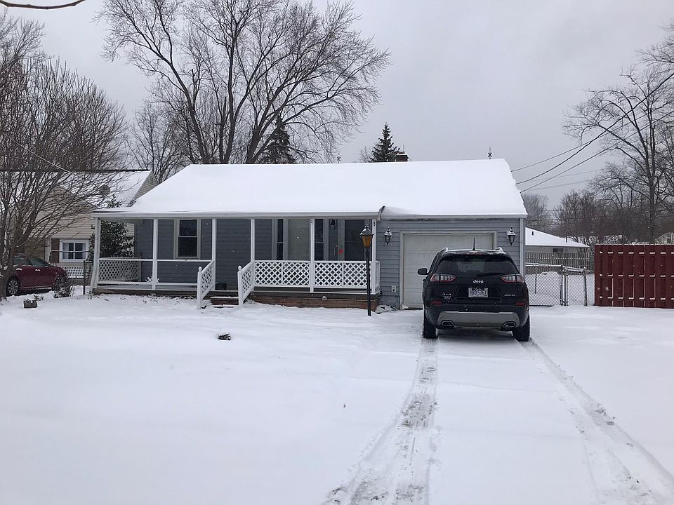 1st image of 813 Stevens Blvd