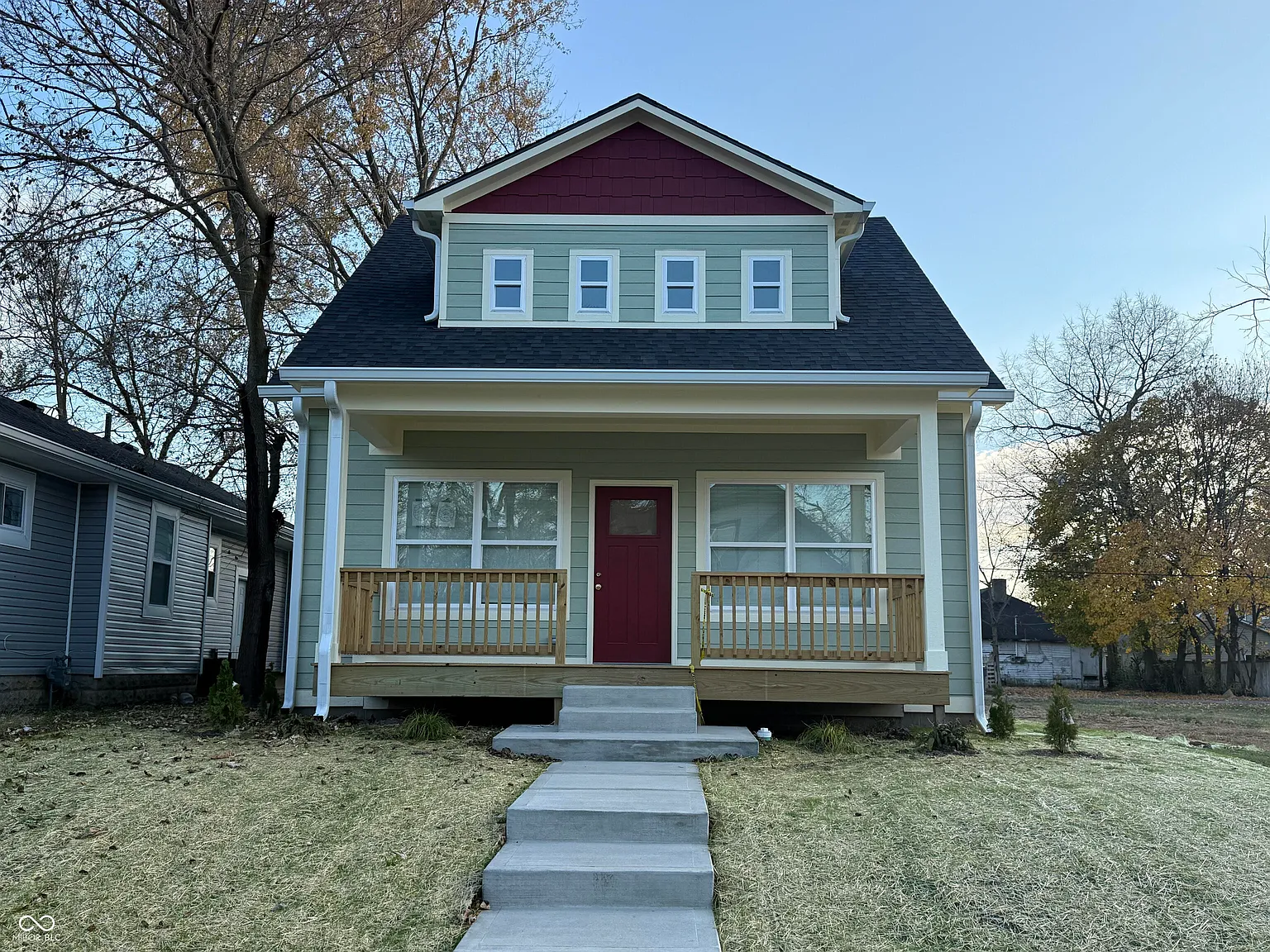 4 bed, 2.5 bath, 1920 sqft, $2,000 — Photo 1