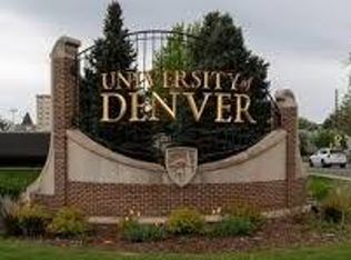 Bright Two Bedroom in University District-Next to DU!! New Carpet, In unit Washer/Dryer & More!, Denver, CO 80210