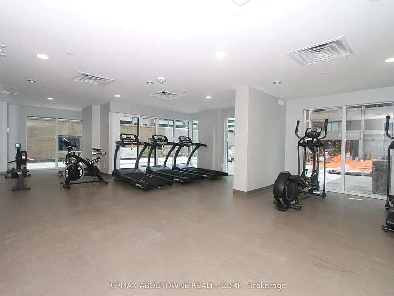 282 Bleecker St — Photo 14