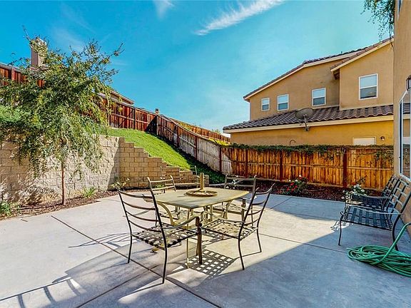3rd image of 35620 Starkey Ct