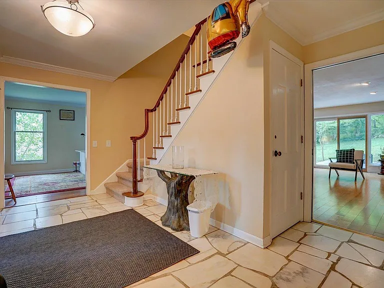 210 Shiloh Dr — Photo 16