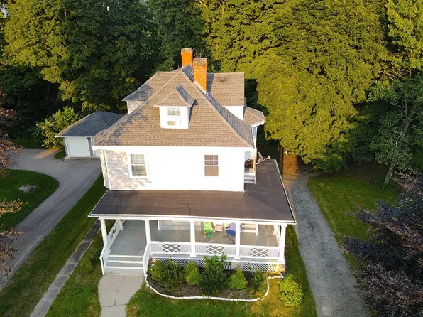 20 Beeching St, Worcester, MA 01602