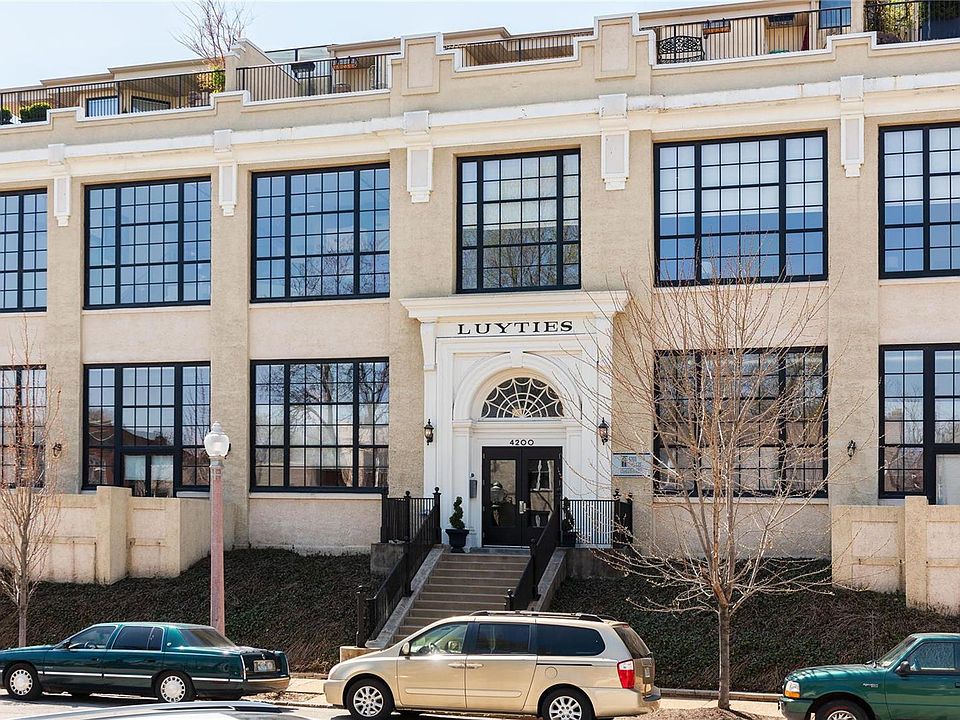 1st image of 4200 Laclede Ave APT 202