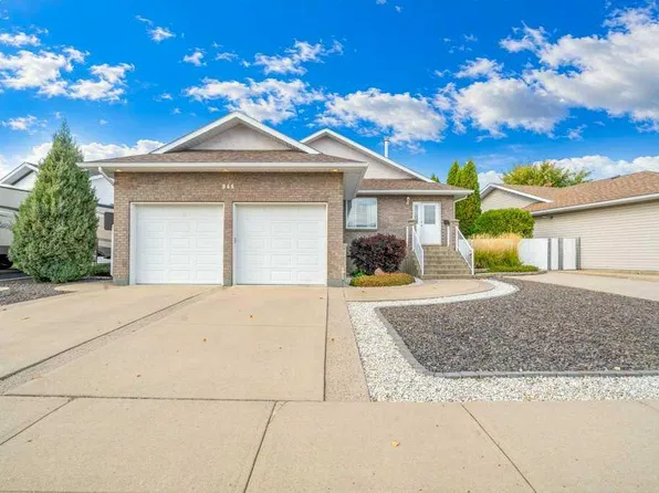 846 Spruce Way SE, Medicine Hat, AB T1B 4M5