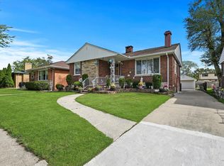 2513 S 4th Ave, Riverside, IL 60546