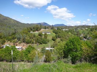 22076 Loop Dr, Redding, CA 96003