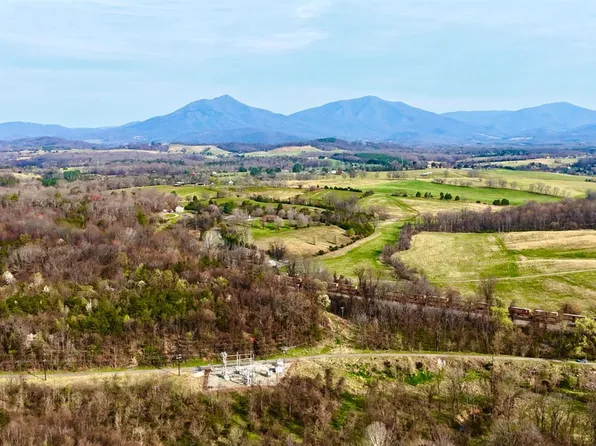 0 Macon St, Bedford, VA 24523
