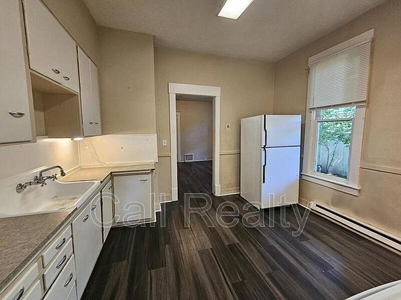 4th image of 1427 W 7th Ave APT 2